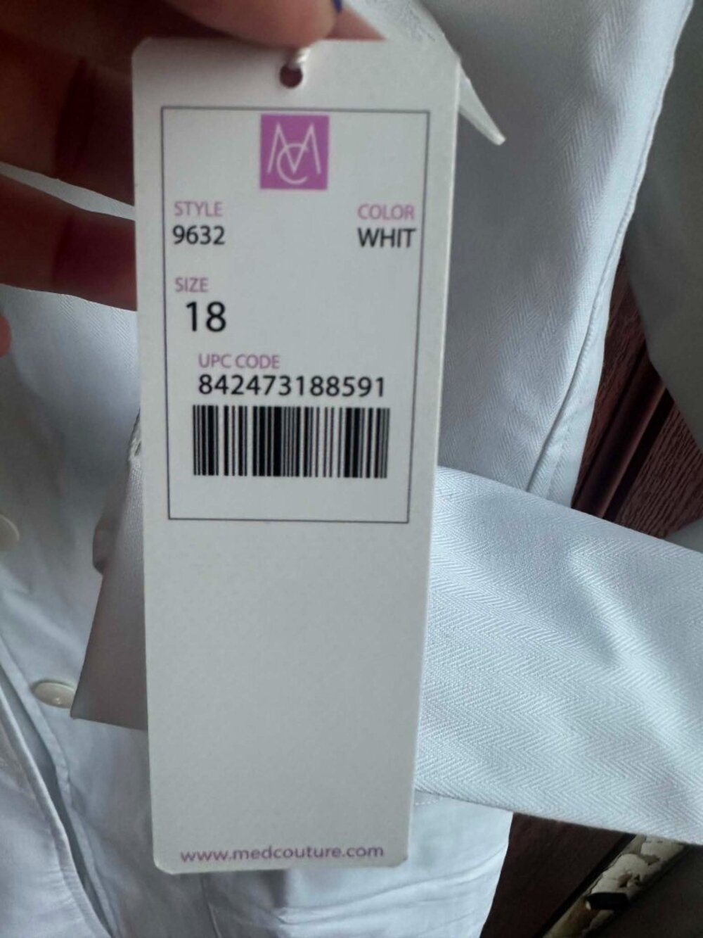 Med Couture White Women's Lab Coat Blazer with Notch Collar - Picture 2 of 4